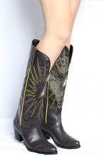 Load image into Gallery viewer, 2018 New arrivals women Cowboy Boots